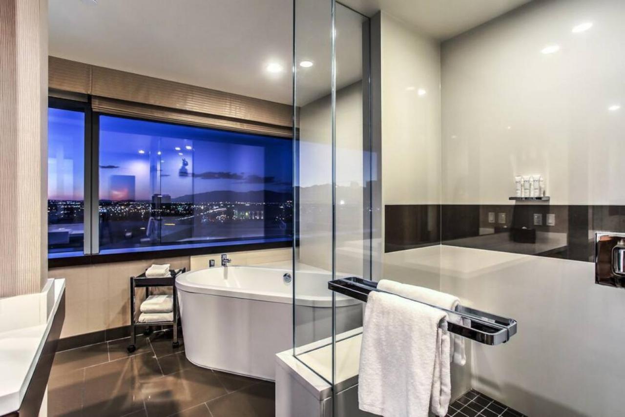 City Center - Panoramic Corner Suite At Vdara Las Vegas Bagian luar foto